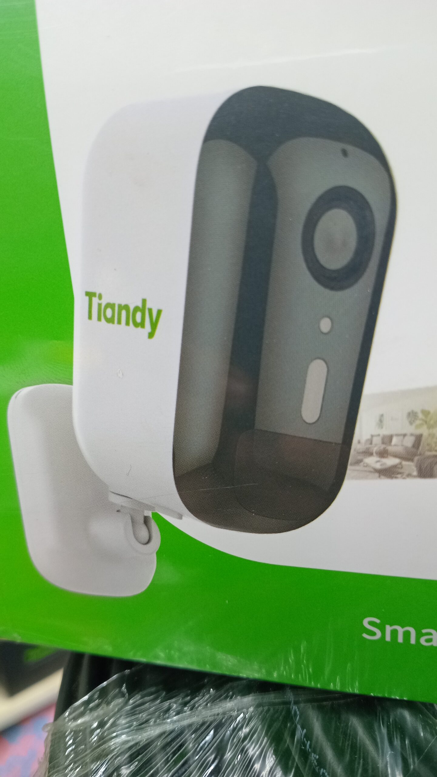 Tiandy Rechargeable 2MP WiFi Camera with 2-way audio, HD footage, human detection, mobile alerts, LED lights, and remote access. Price: 7000 KSH.